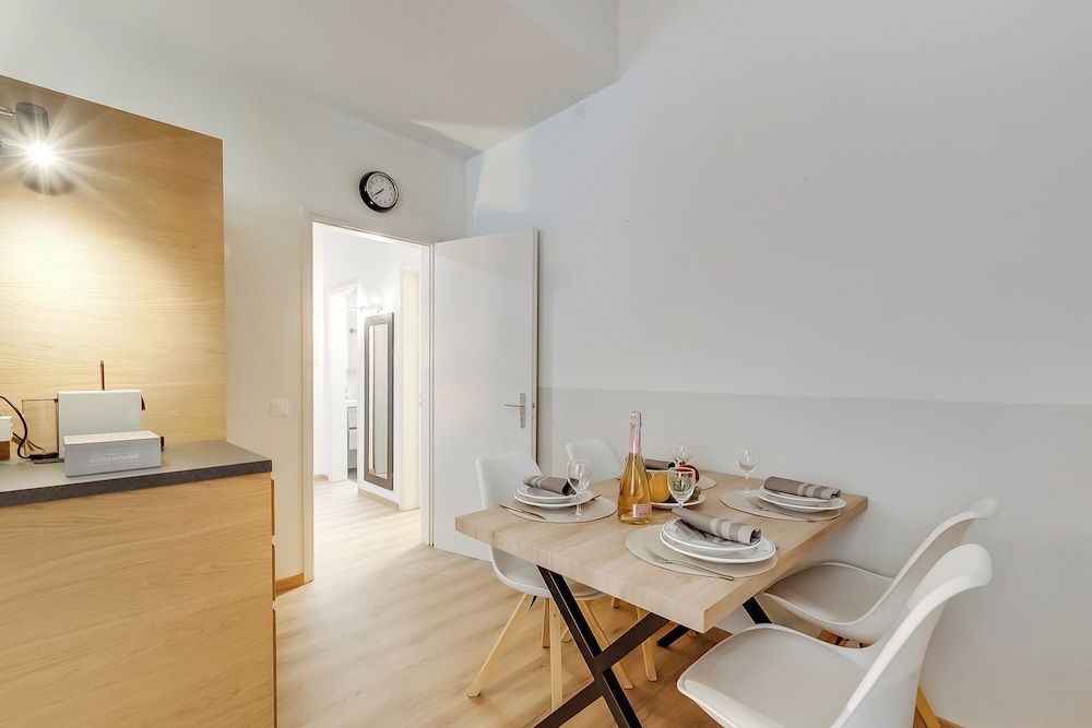 undefined Valentina Home 5