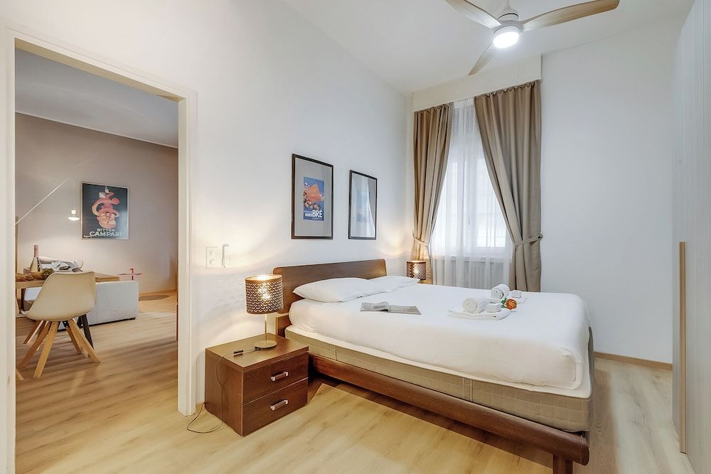 undefined Valentina Home 8