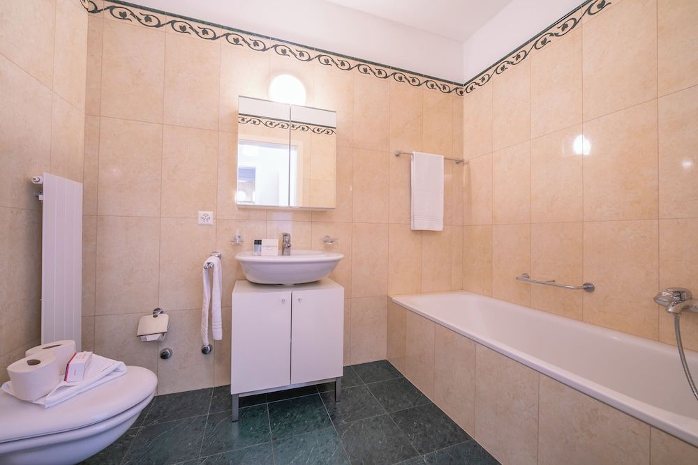 La Maison du Bonheur Family Apartment, 3 Bedrooms, 2 Bathrooms (La Maison du Bonheur) 5