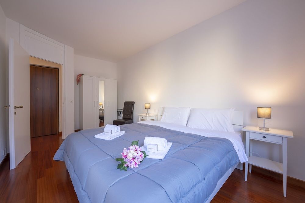 undefined Sunlight - 150m From the Lake