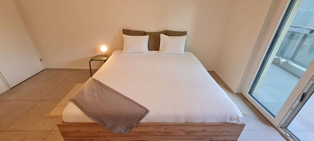 undefined Central Brand New Apartment With Private Parking 5