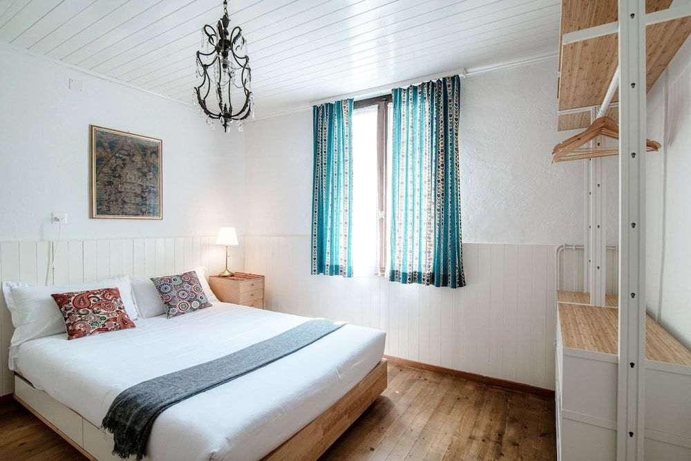 undefined Petit Bré 10