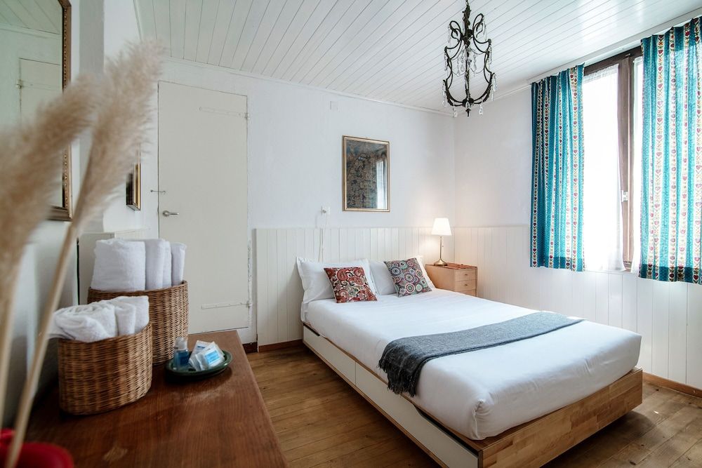 undefined Petit Bré 9