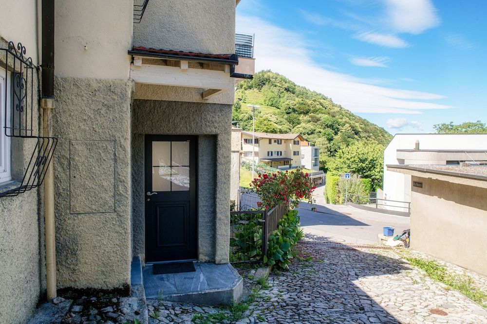 undefined Jolie Bré 4