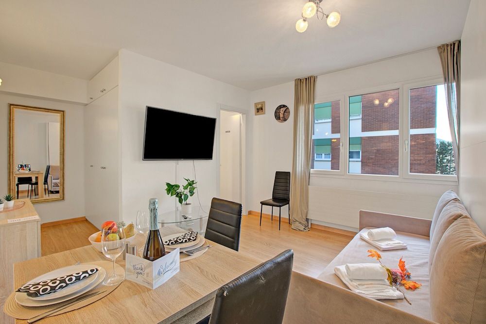 undefined Lean Home 7