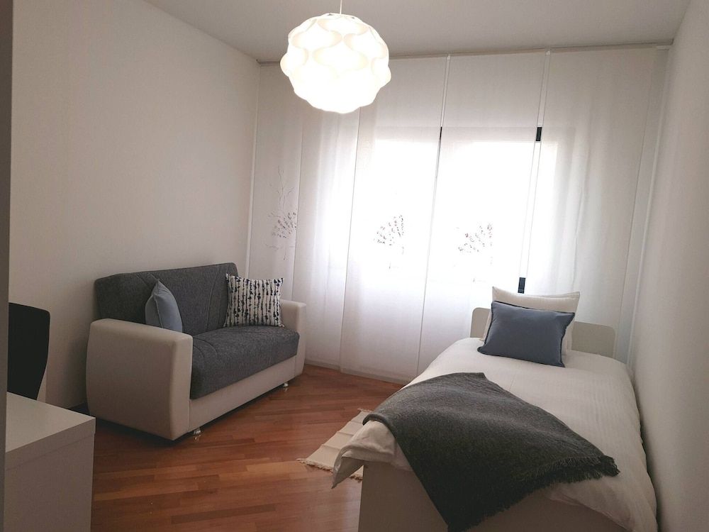 One & Only 🎖central City Penthouse Apartment, 3 Bedrooms, Accessible, Smoking 6