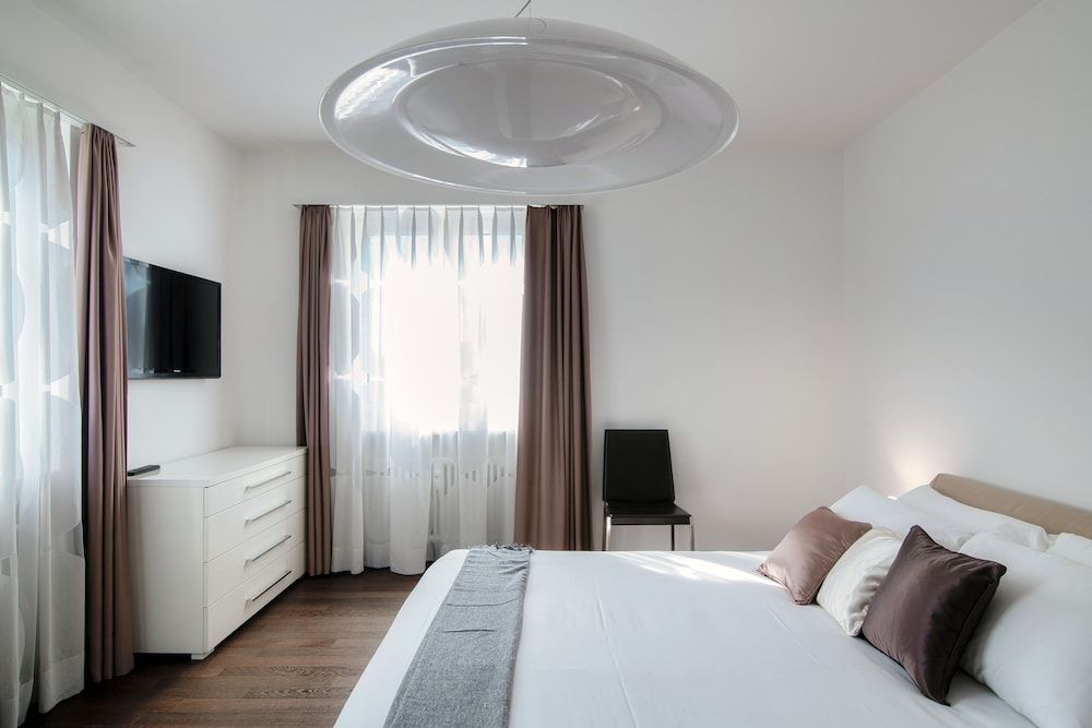 undefined Luce di Lago 2