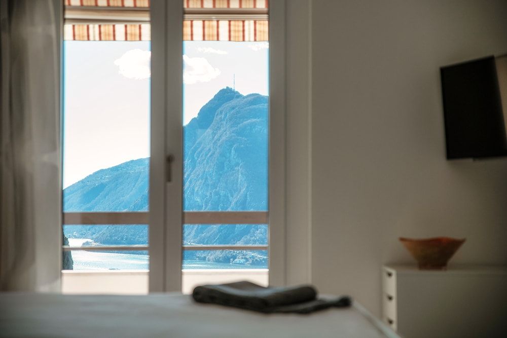 undefined Luce di Lago 9