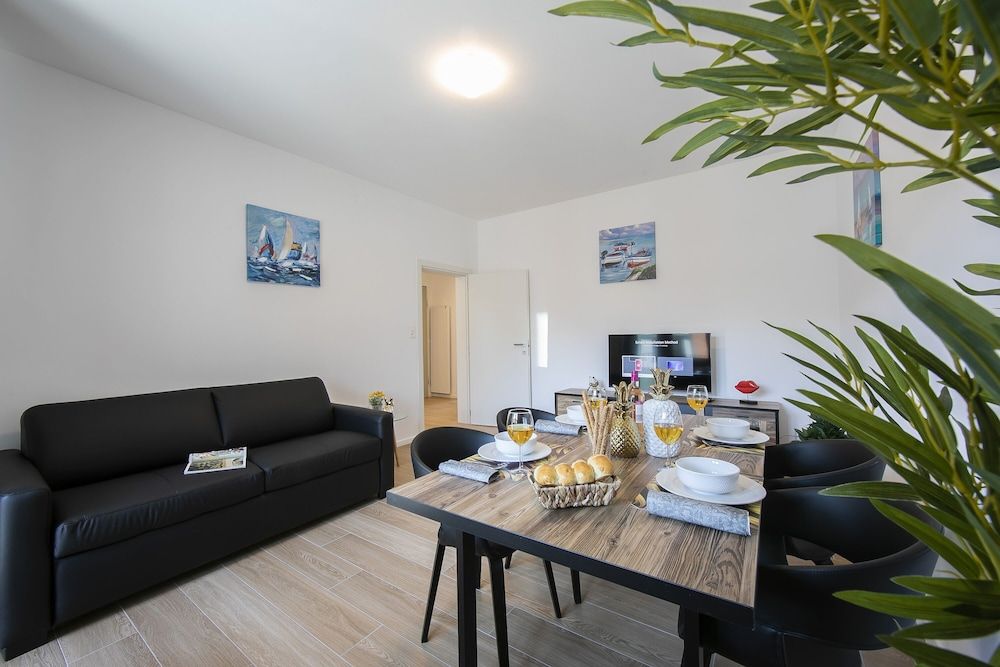 undefined Boutique Apartment 7 5