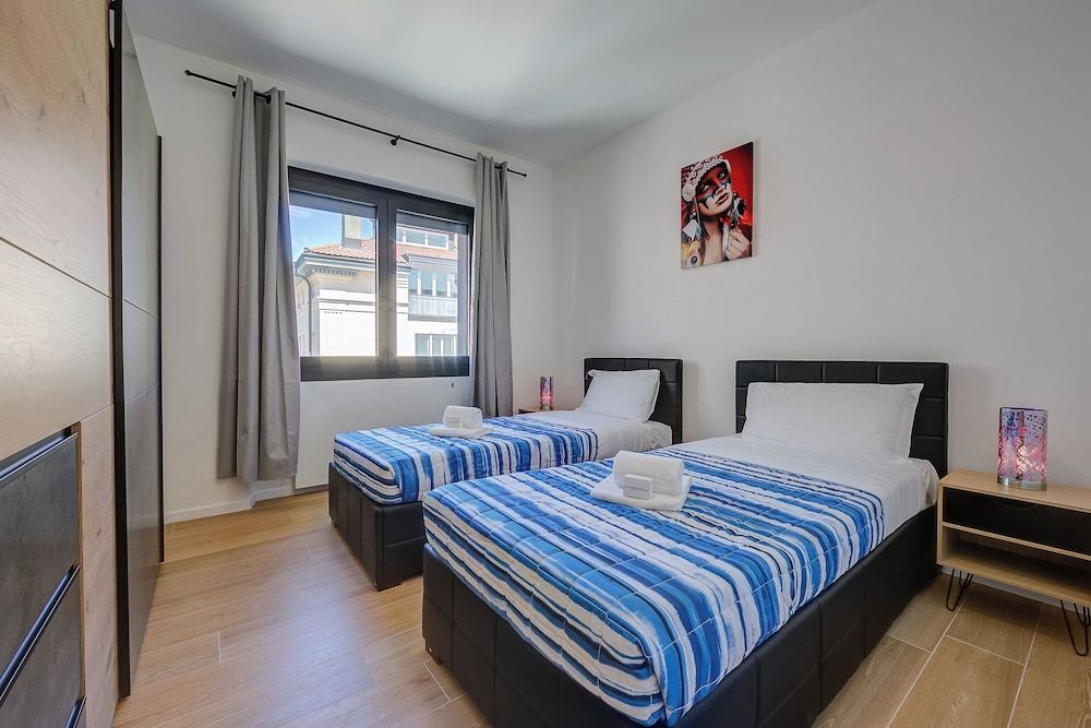 undefined Boutique Apartment 7 10