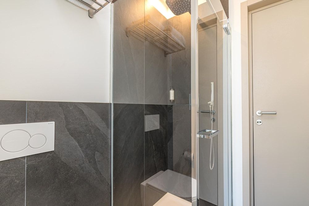 Icon H 203 Suite Micro-living Family Studio (ICON H 203 Suite Micro-Living) 3