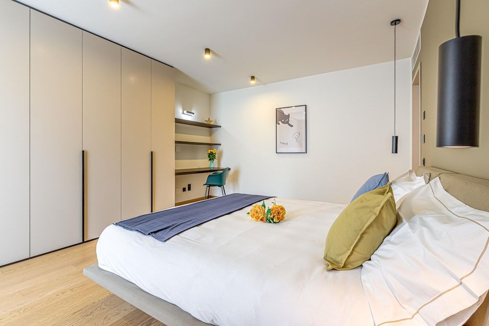 undefined Icon H 501 Suite Business