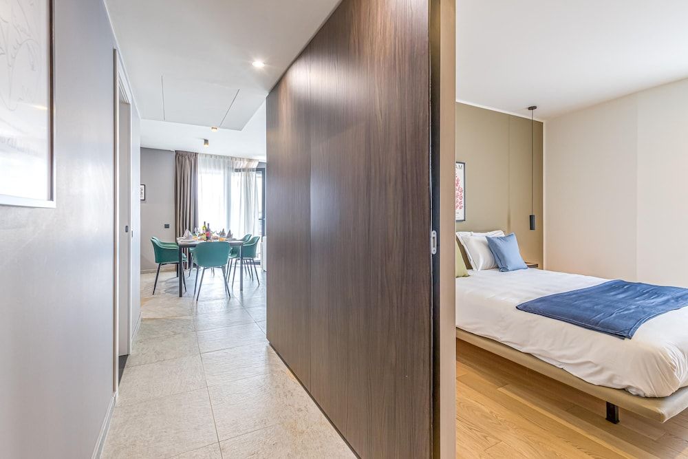 Family Apartment, 1 Bedroom, 2 Bathrooms (ICON H 501 Suite Business)