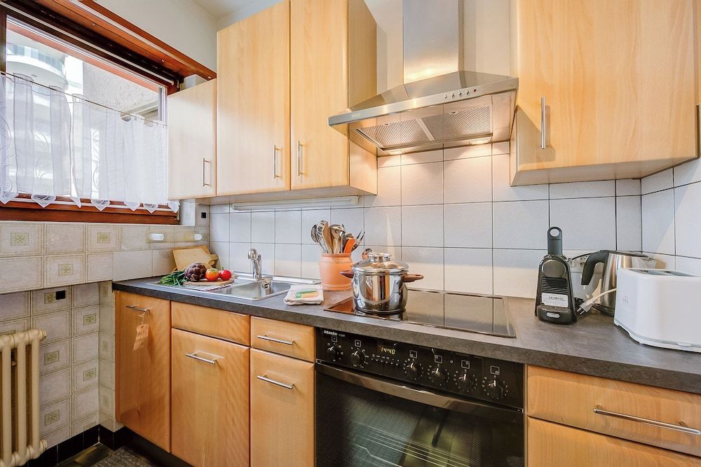 undefined Top Of The Spots 5