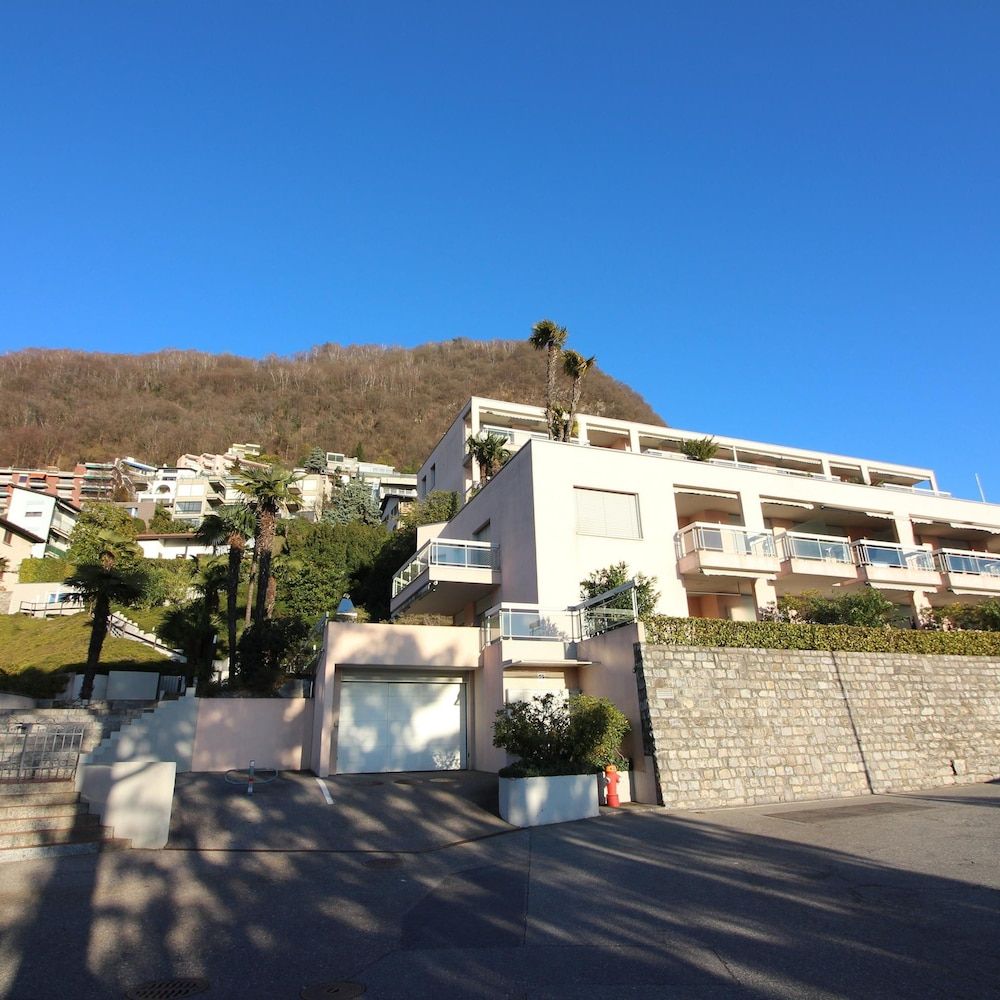 undefined La Maison du Bonheur 2