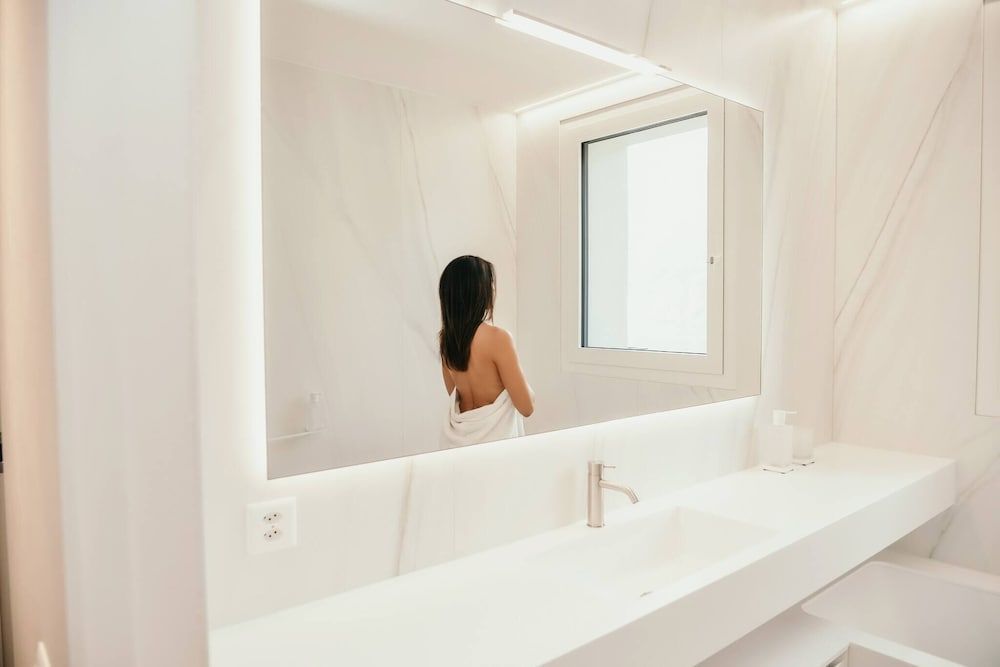 One & Only Il Cammino Penthouse Apartment, 2 Bedrooms, Balcony, Lake View 21