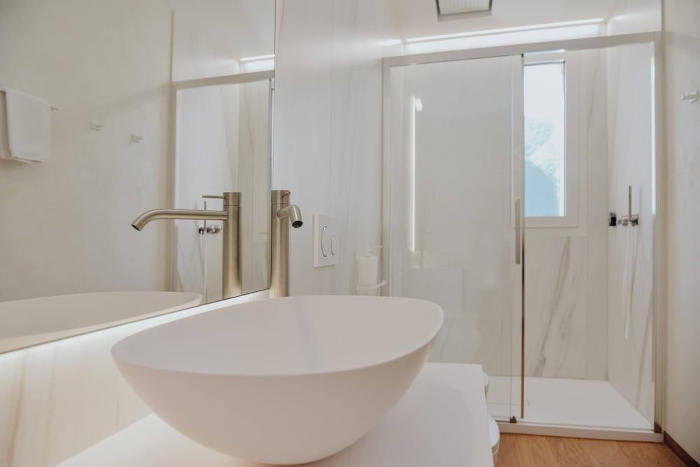 One & Only Il Cammino Penthouse Apartment, 2 Bedrooms, Balcony, Lake View 26