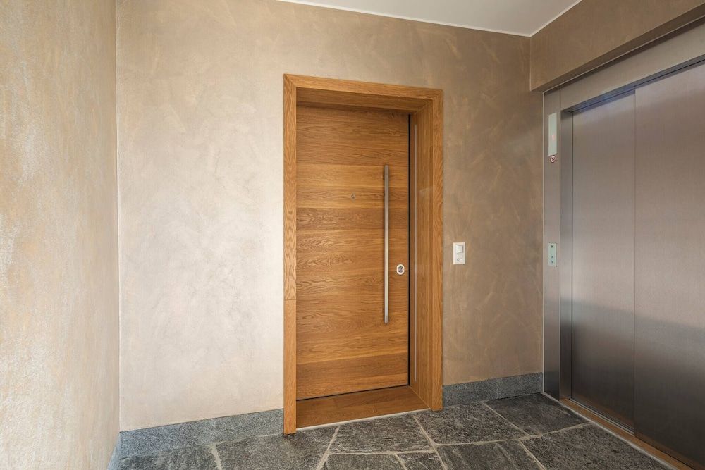 One & Only Il Cammino Penthouse Apartment, 2 Bedrooms, Balcony, Lake View 31