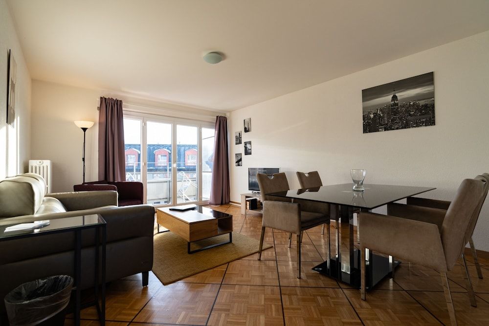 Los Lorentes Residences - Bulle Standard Apartment, 2 Bedrooms, Balcony, Mountain View 5