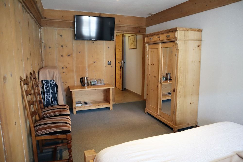 Basic Double Room