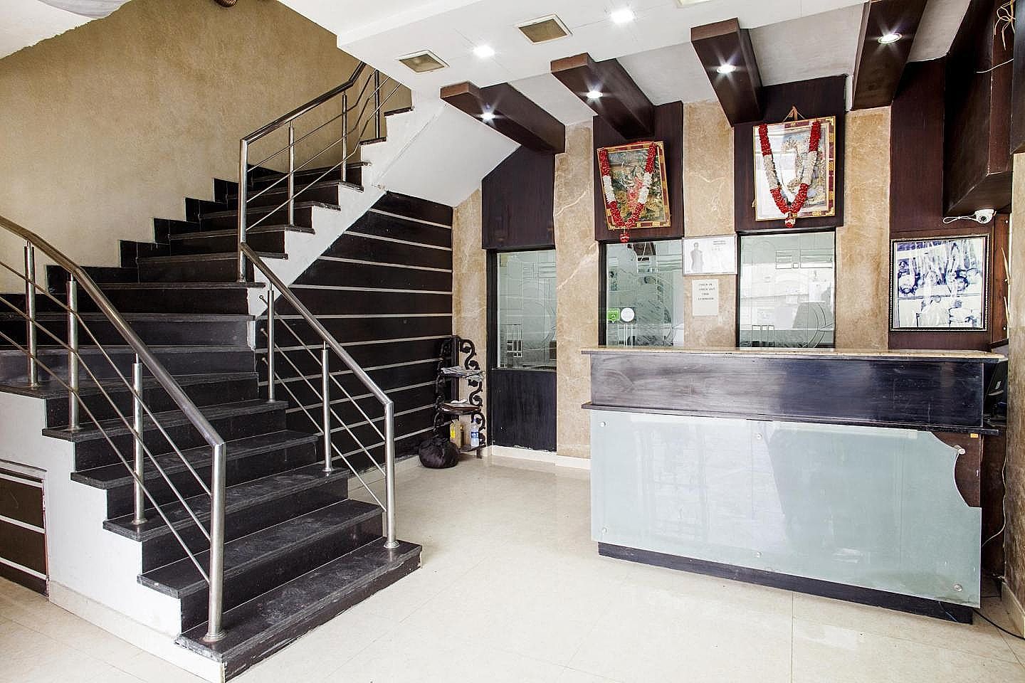 undefined Hotel Punnu International 4