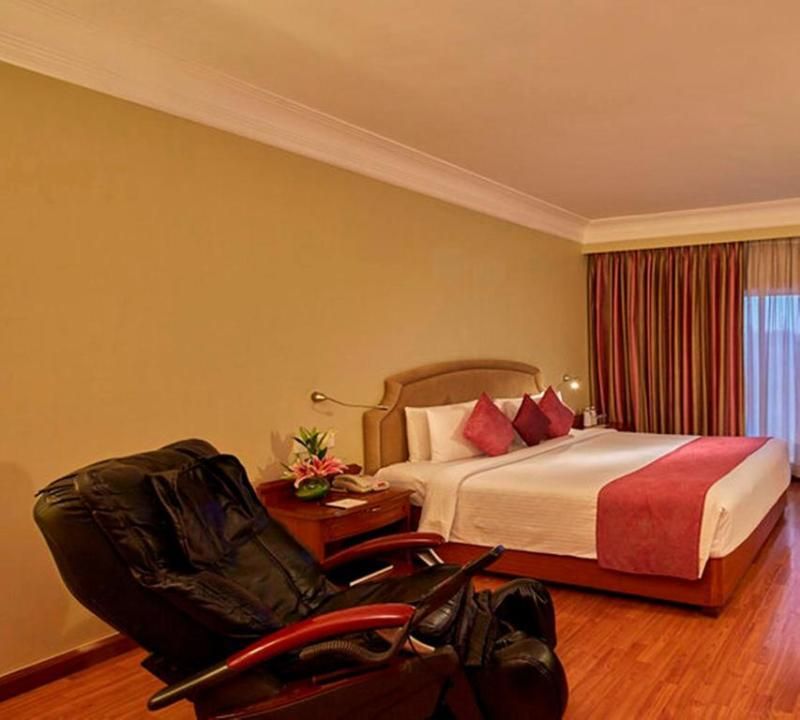Club Superior Single Room