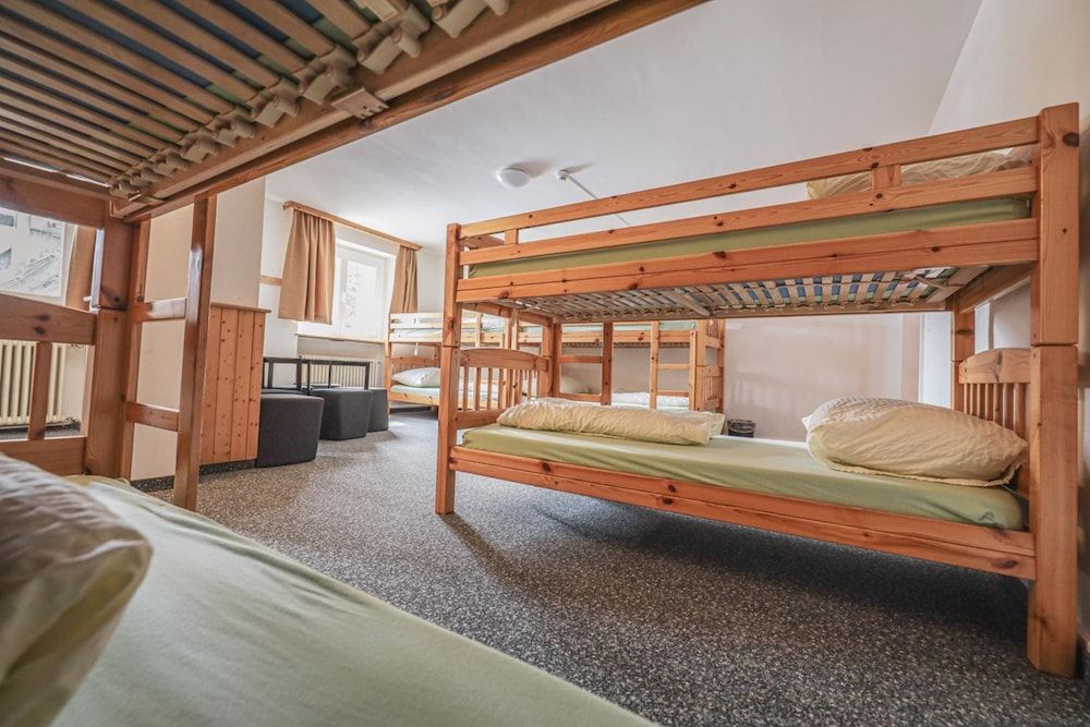 Arosa Mountain Lodge Standard Room (8 Beds)