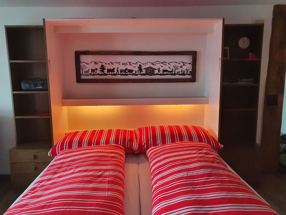 Studio, 1 Bedroom, Smoking, Balcony