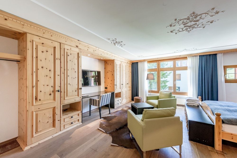 undefined Hotel Cervus St. Moritz 8