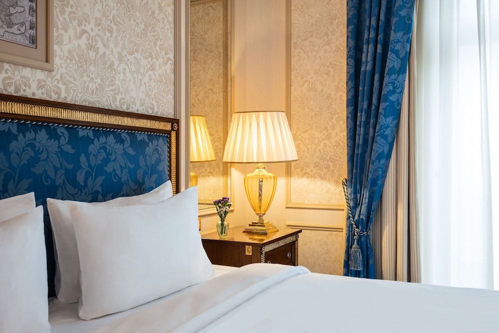 Premium Room, 1 King Bed