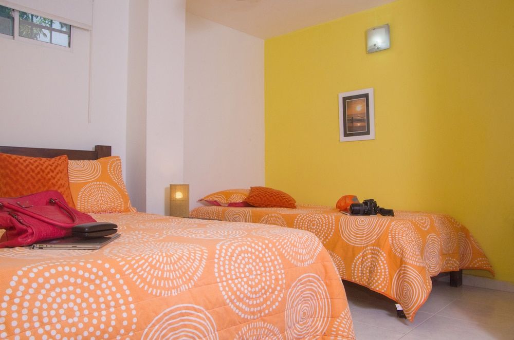 Basic Twin Room (3 pax)