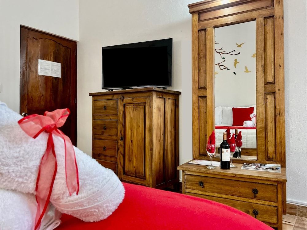 Junior Studio Suite