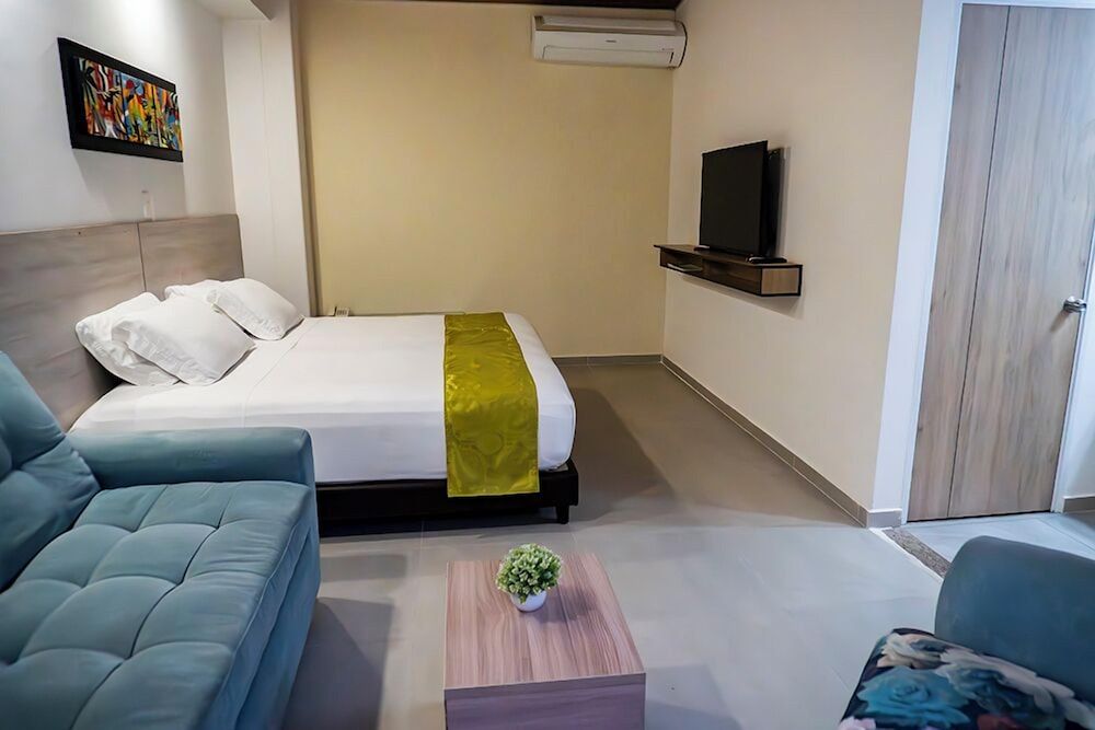 WAIRA SUITES HOTEL Double Room 4