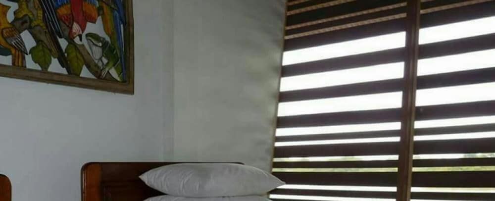 Reserva Natural Yavary Tucano Standard Triple Room 4