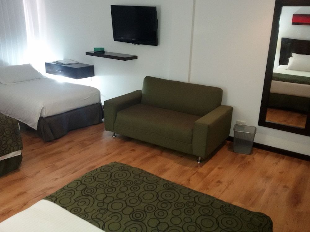 Standard Quadruple Room
