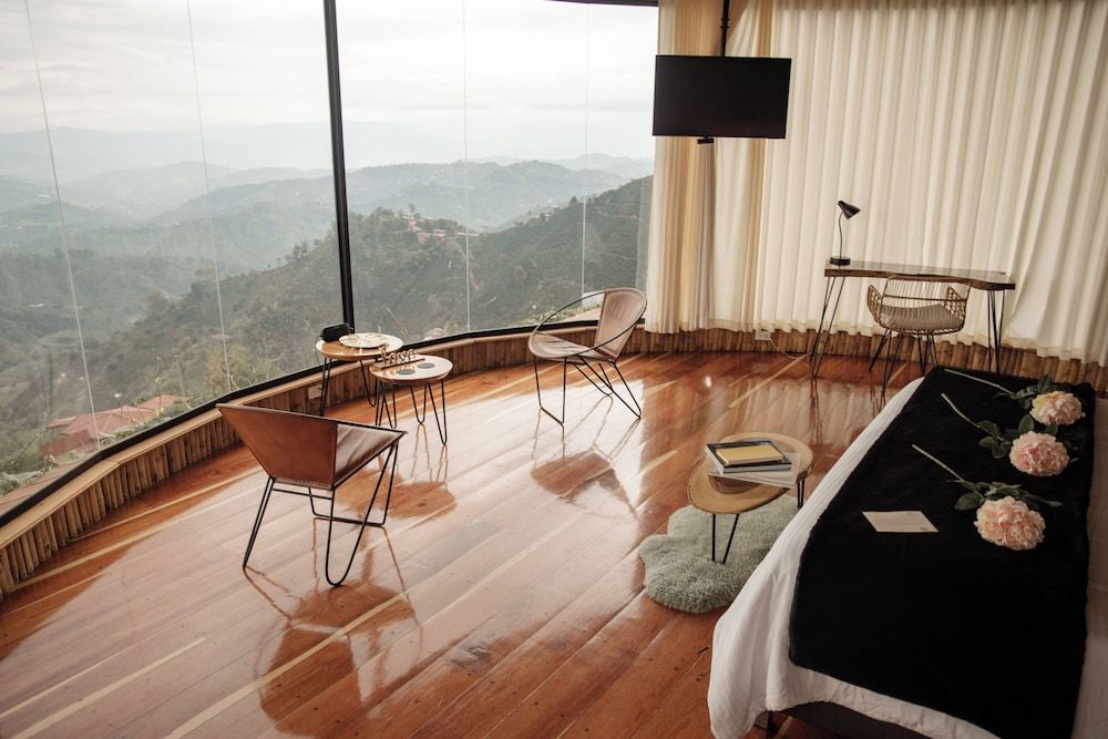 Atardeceres del cafe Deluxe Suite, 1 King Bed, Terrace, Mountain View 2