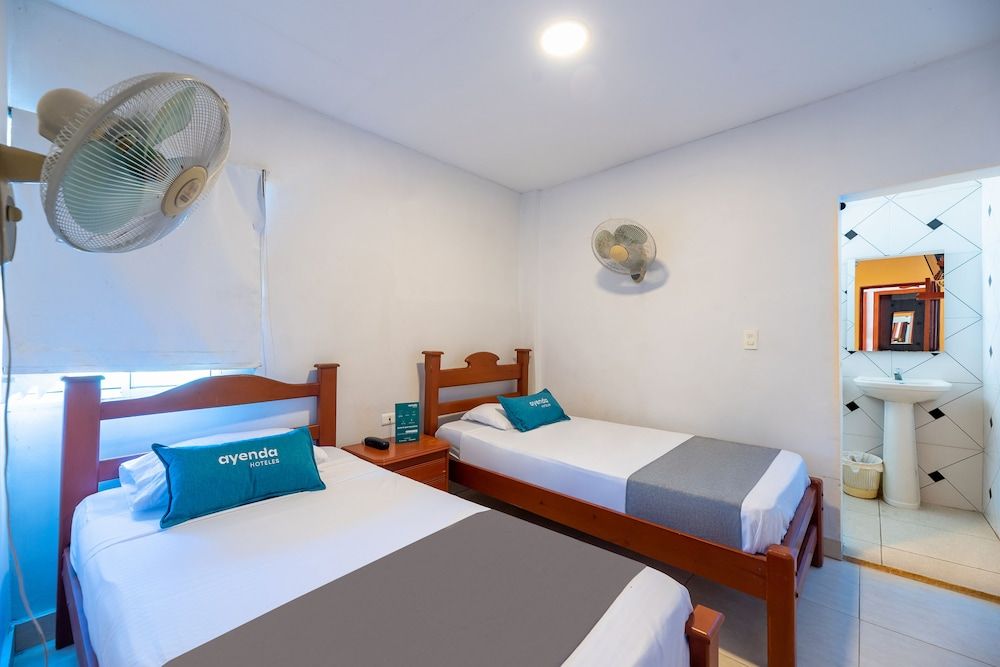 Standard Twin Room