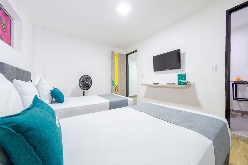 Ayenda Bee Hotel Economy Twin Room 3