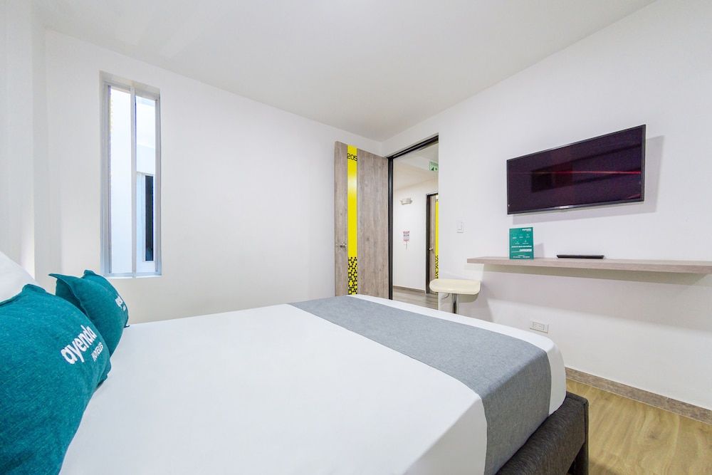 Ayenda Bee Hotel Standard Double Room 2