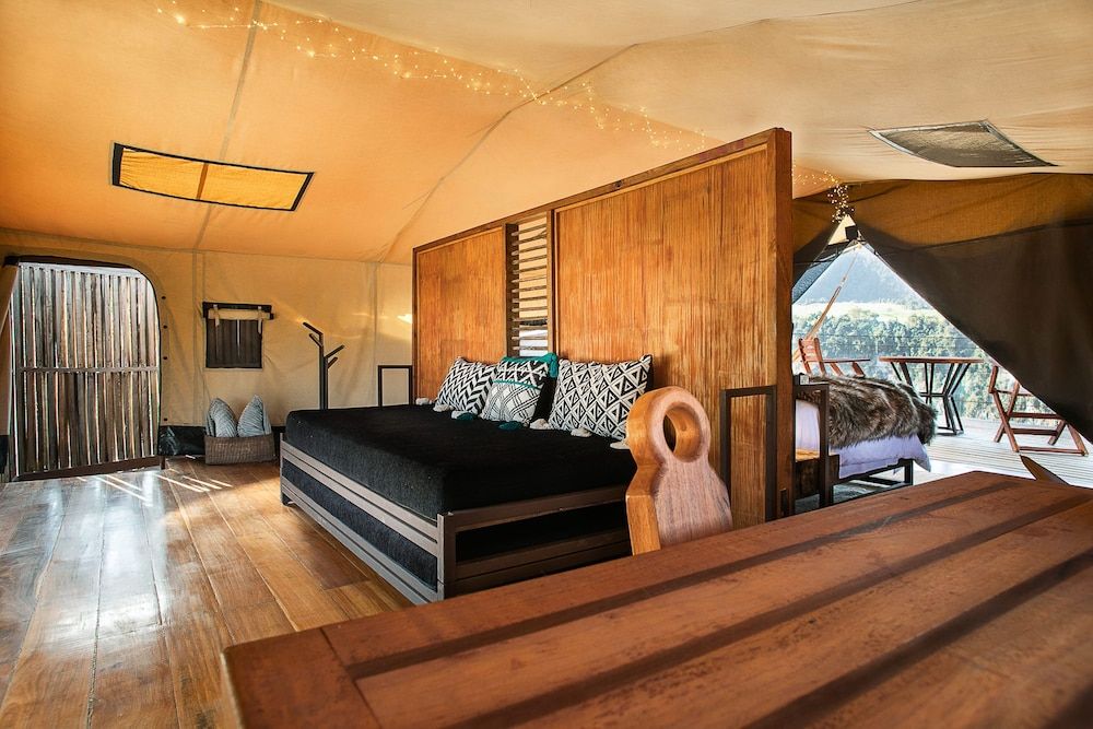 Deluxe Tent, 5 Bedrooms