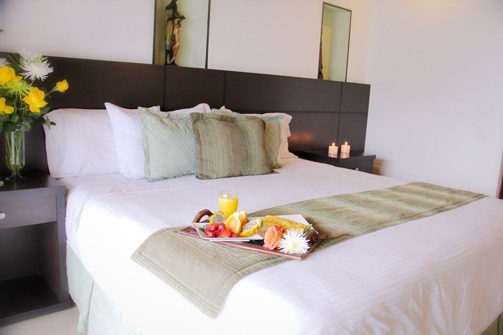 Suite, Balcony