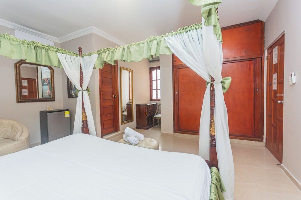 Deluxe Double Room, 1 King Bed, Air conditioning