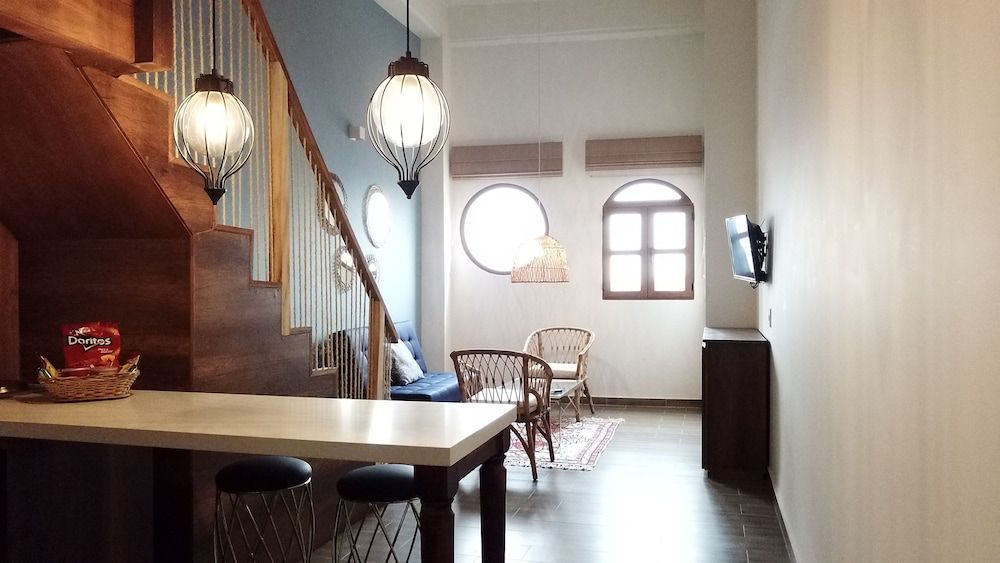 Soy Local Centro Historico Family Duplex, Multiple Beds 9