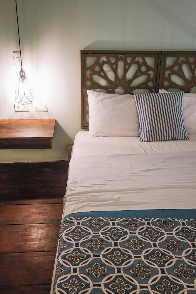 Elite Duplex, Multiple Beds