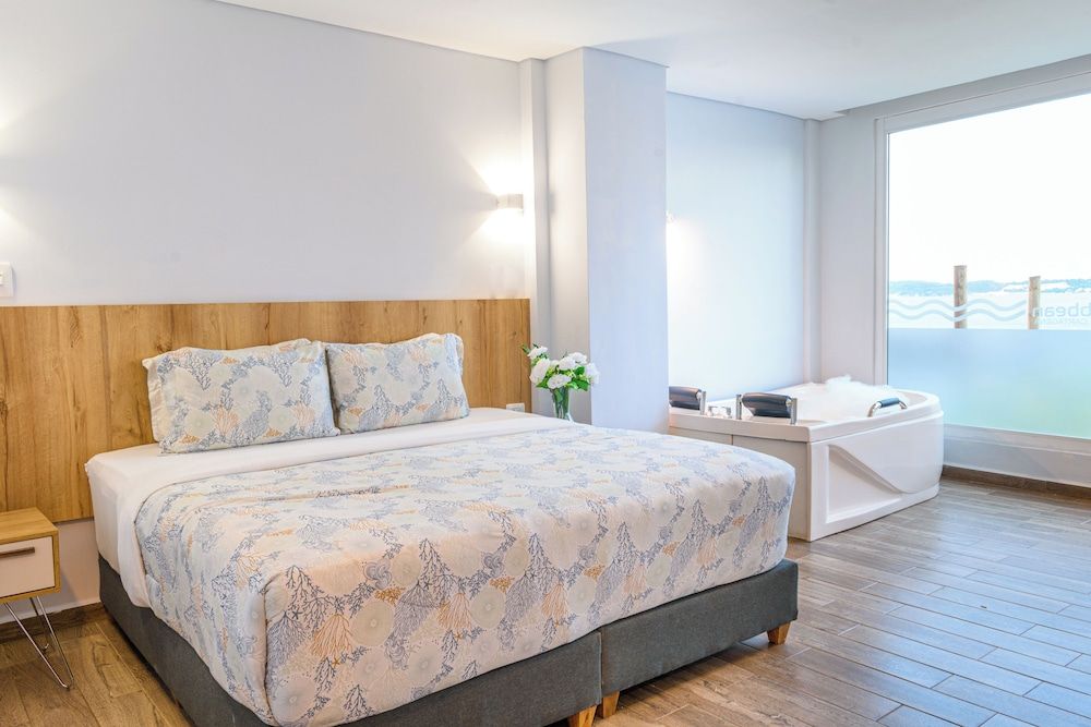 Superior Double or Twin Room, Hot Tub, Sea View