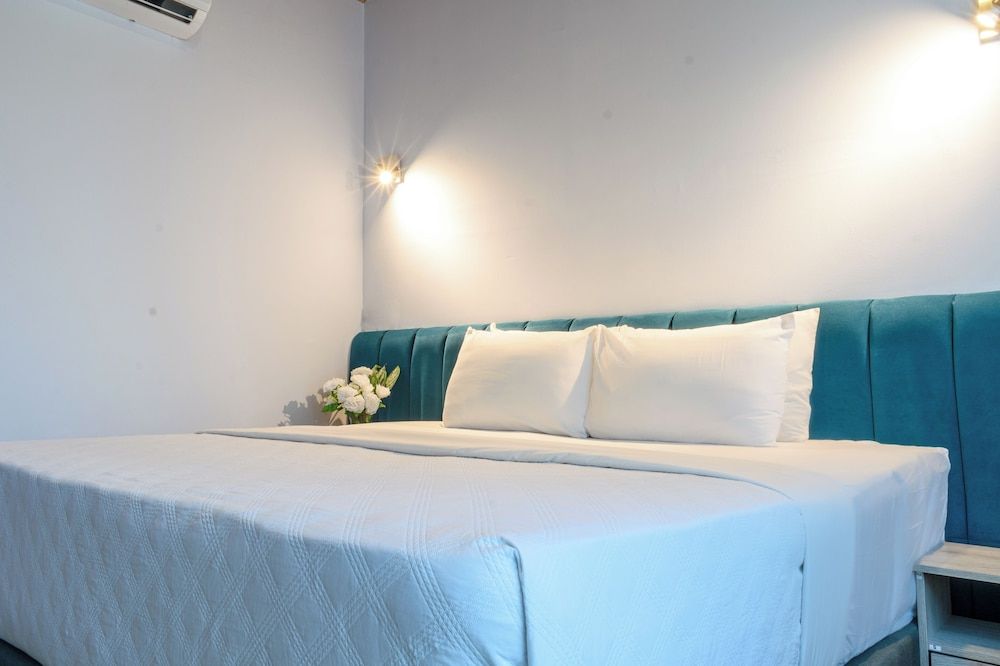 Superior Triple Room, Balcony