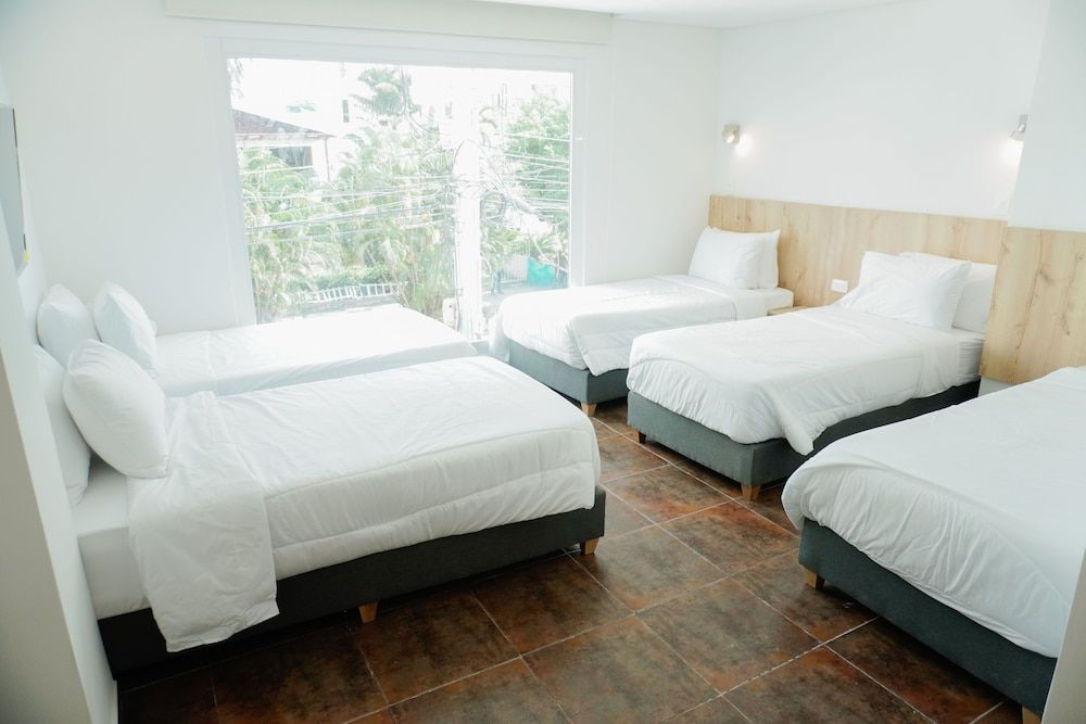 Standard Quadruple Room, City View