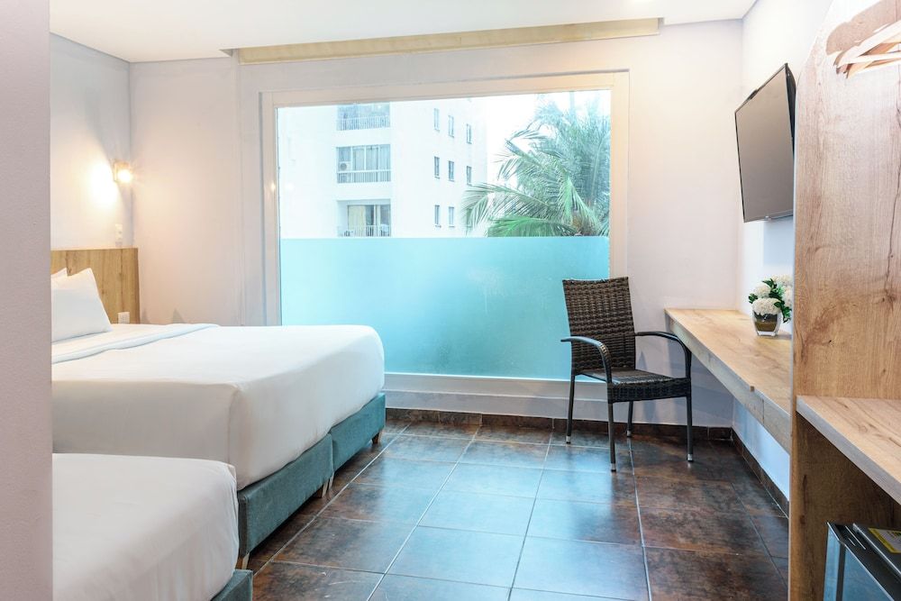 Standard Triple Room, City View