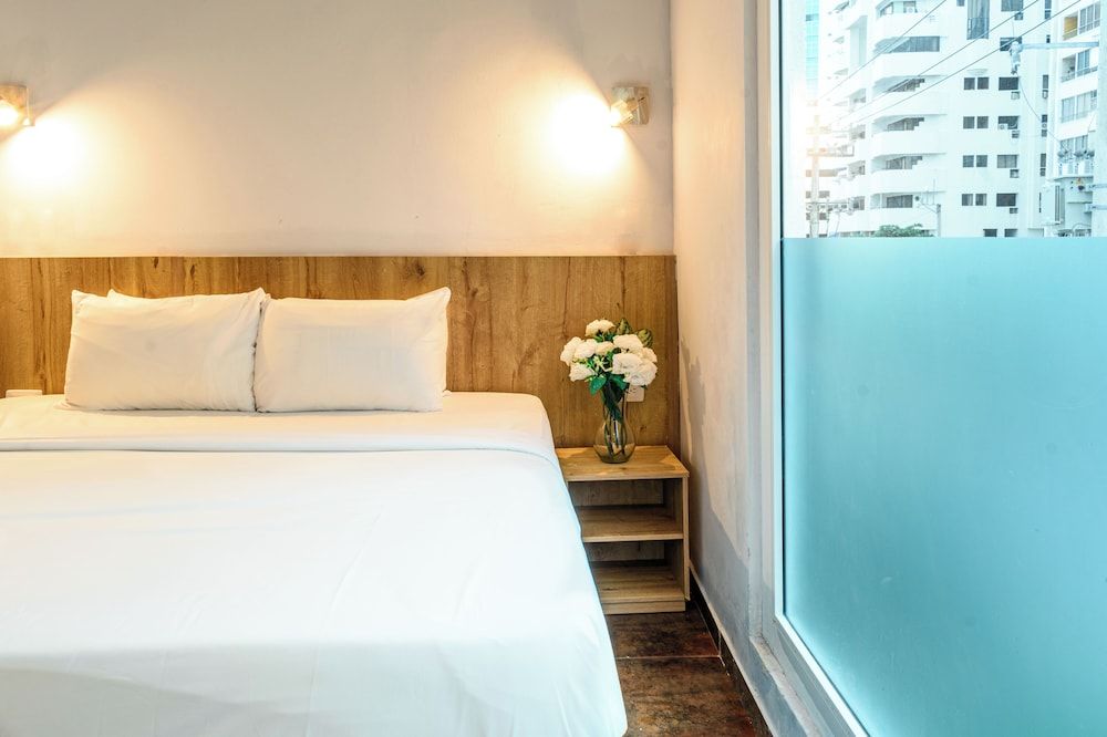 Standard Triple Room, City View