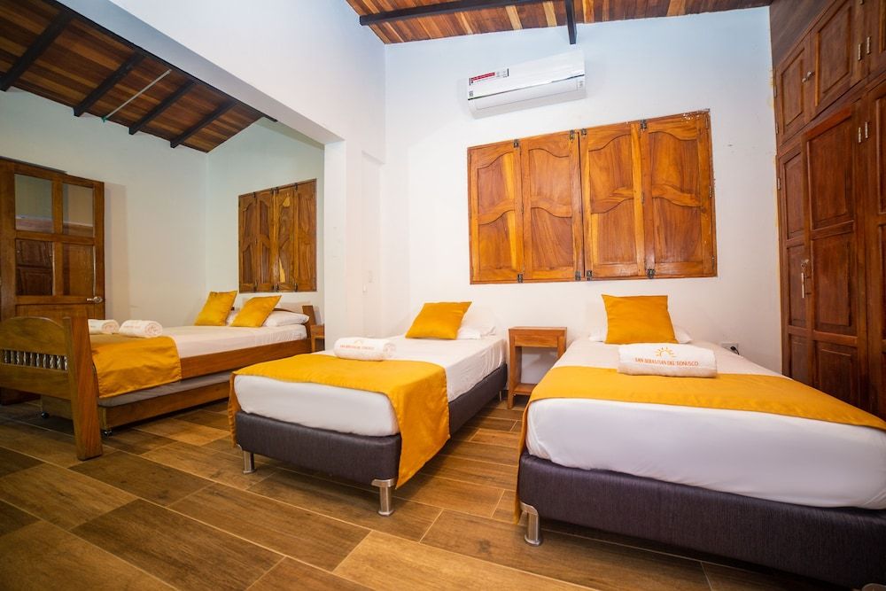 Hotel San Sebastian del Tonusco Deluxe Quadruple Room 2